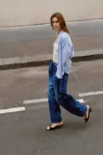 OVERSIZE SHIRT WITH BELT AND T-SHIRT