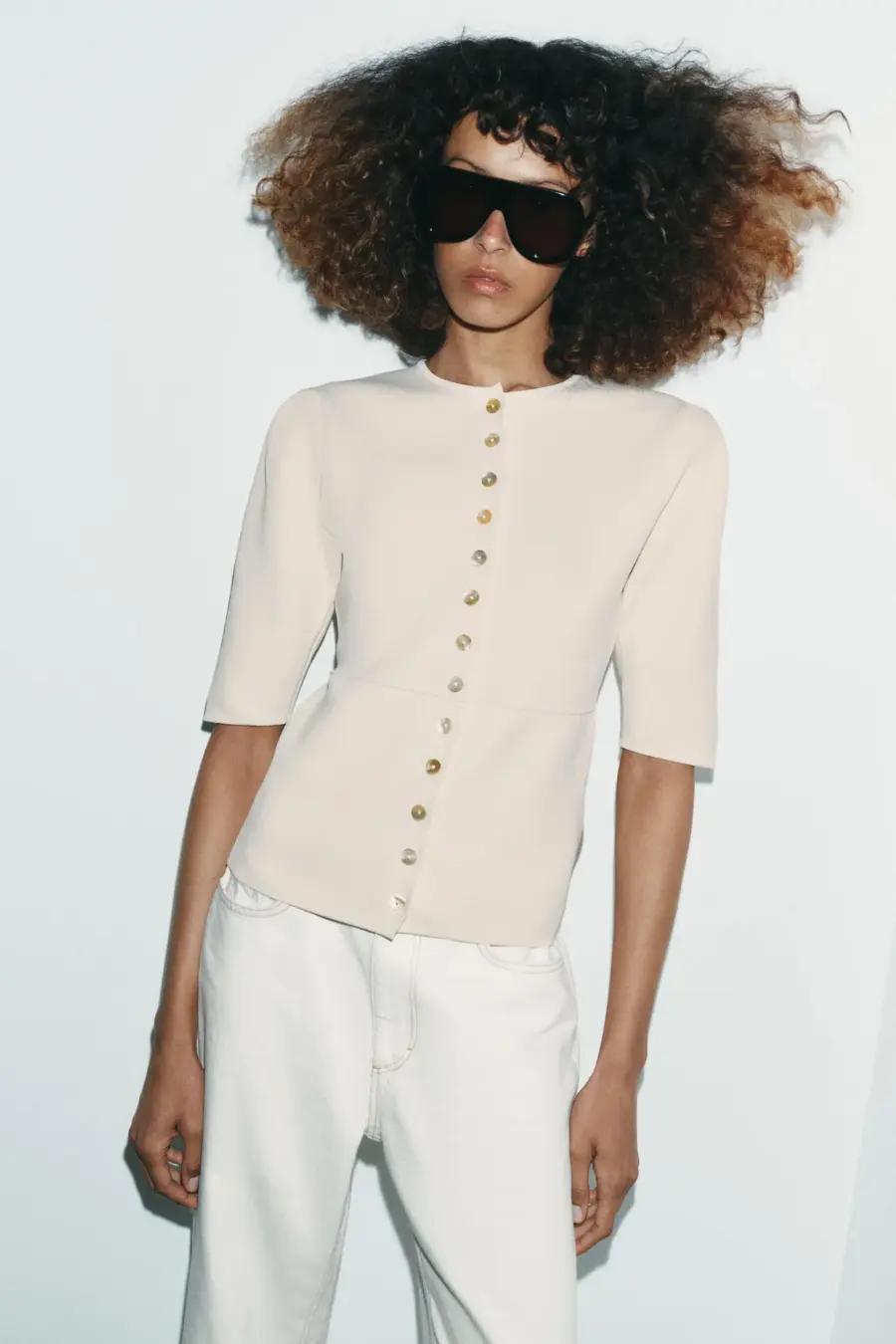 SHORT SLEEVE KNIT CARDIGAN