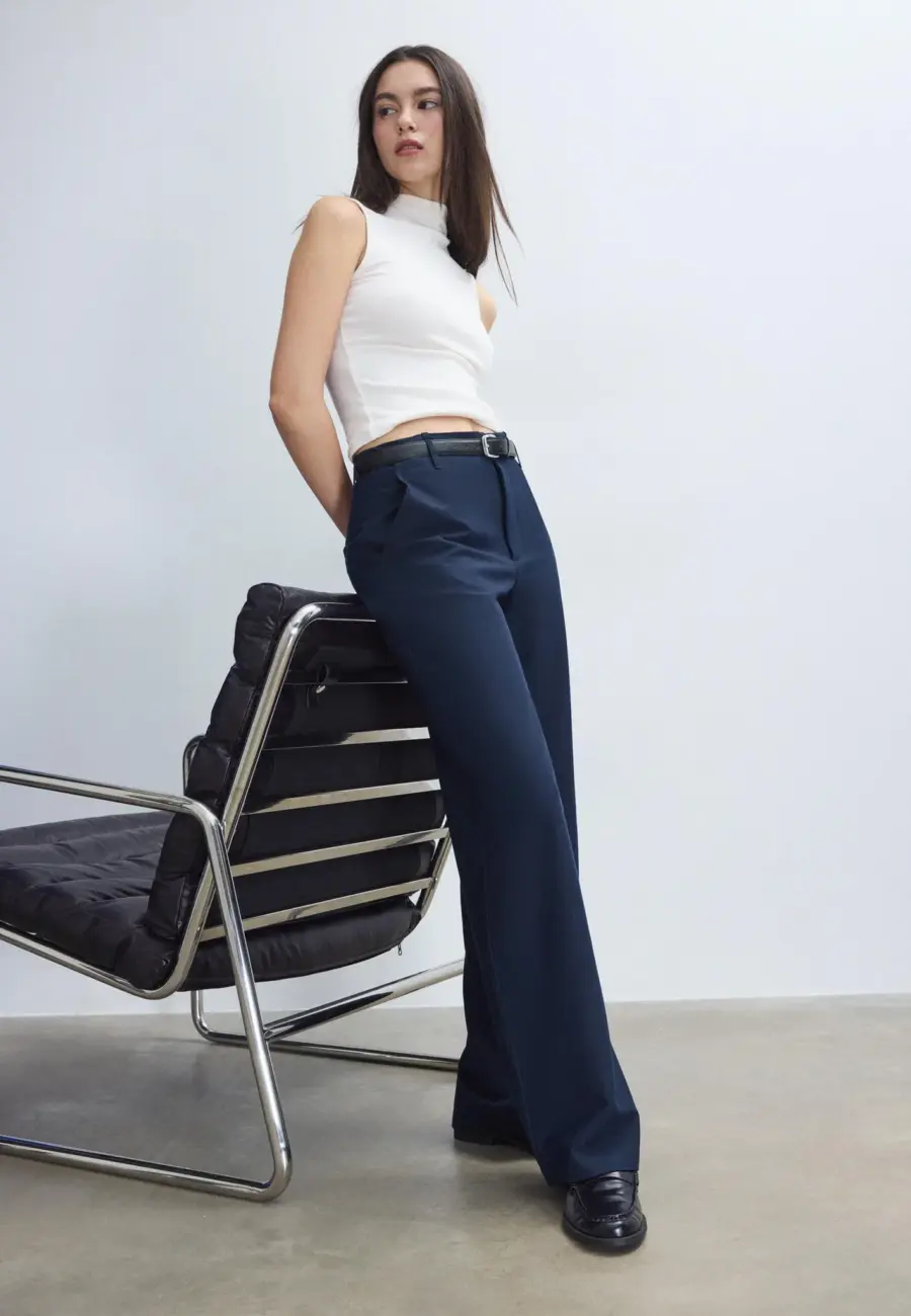 Flowing straight-leg smart trousers with belt