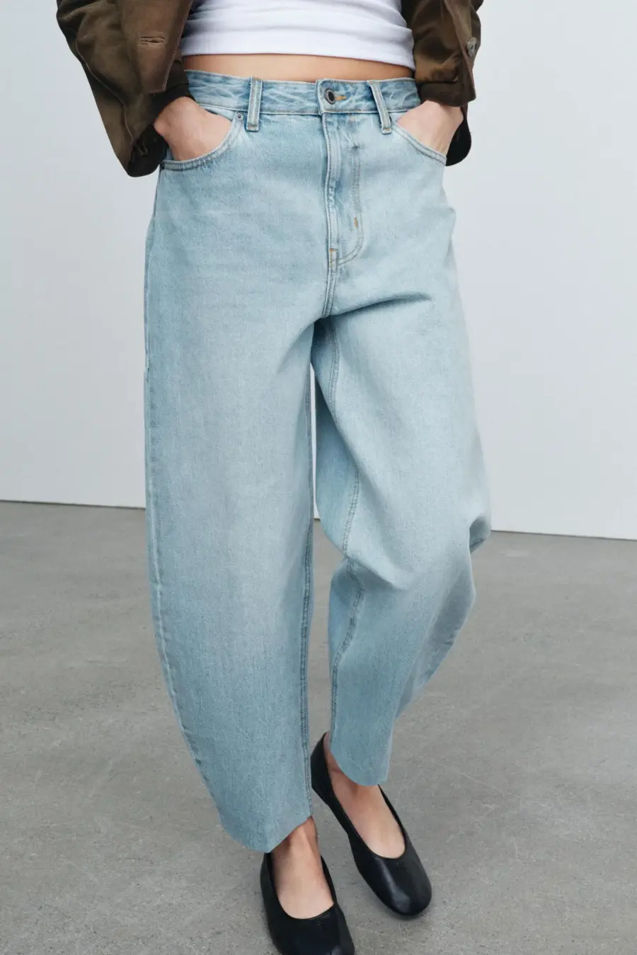 ZW COLLECTION BARREL HIGH-WAIST JEANS