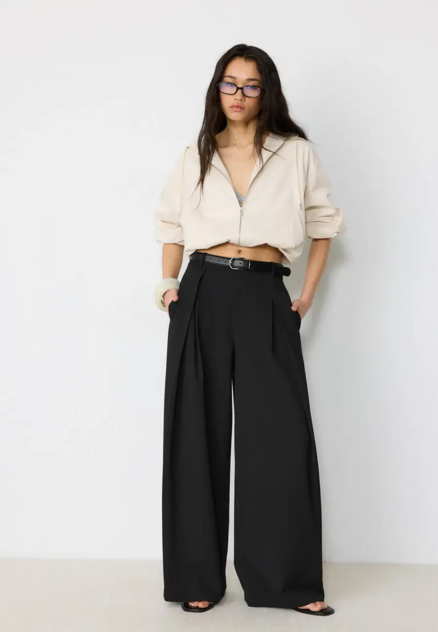 Maxi-dart trousers with belt