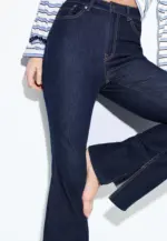 D74 Flared jeans with slit