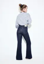 D74 Flared jeans with slit