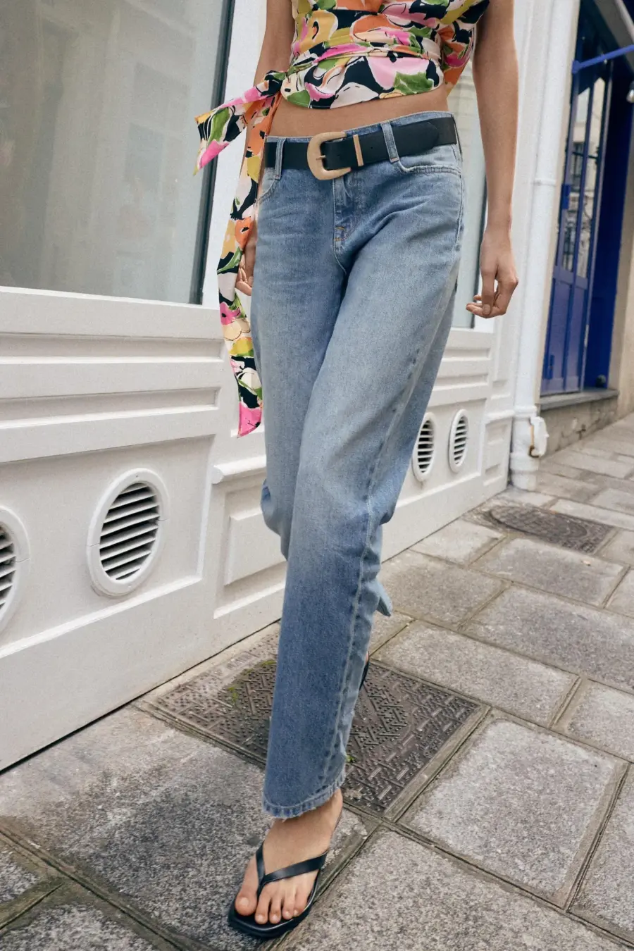 Z1975 SLIM FIT MID-WAIST JEANS WITH BELT