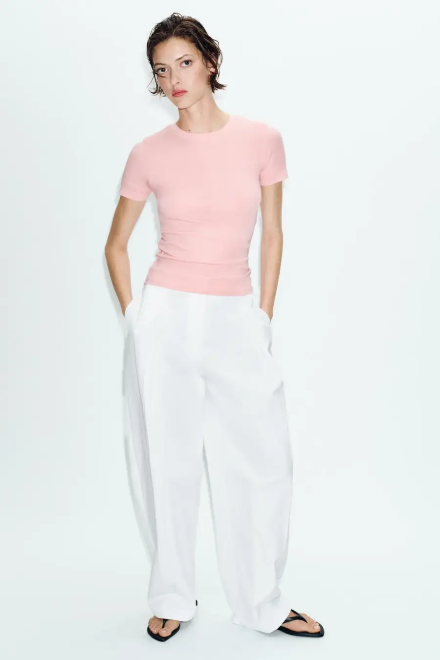 MINIMALIST SHORT SLEEVE T-SHIRT