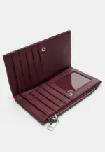Basic zip-up purse