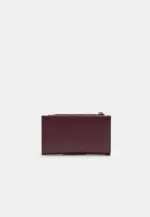 Basic zip-up purse