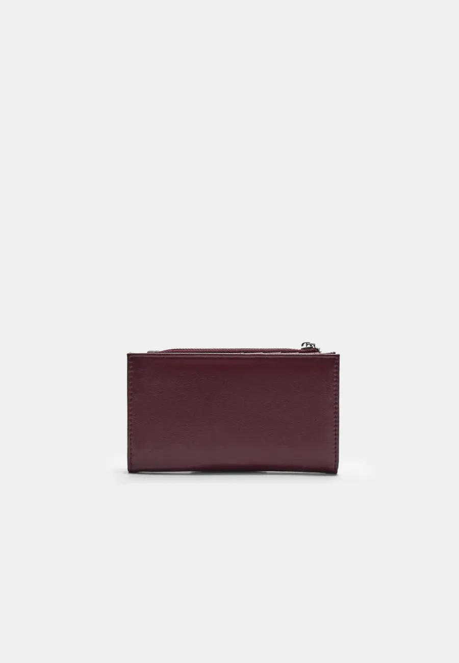 Basic zip-up purse