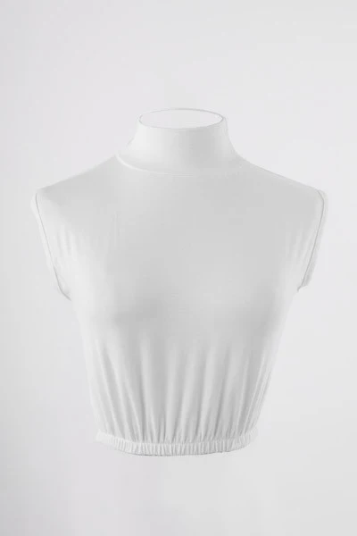 قبة قطن أبيض | SLEEVELESS VEST