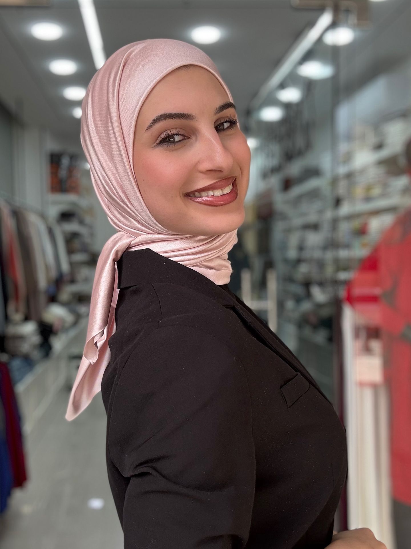 حجاب مثلث ستان لايكرا | Lycra Satin Triangle