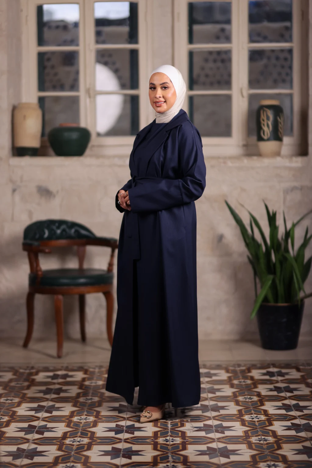 Three-piece abaya