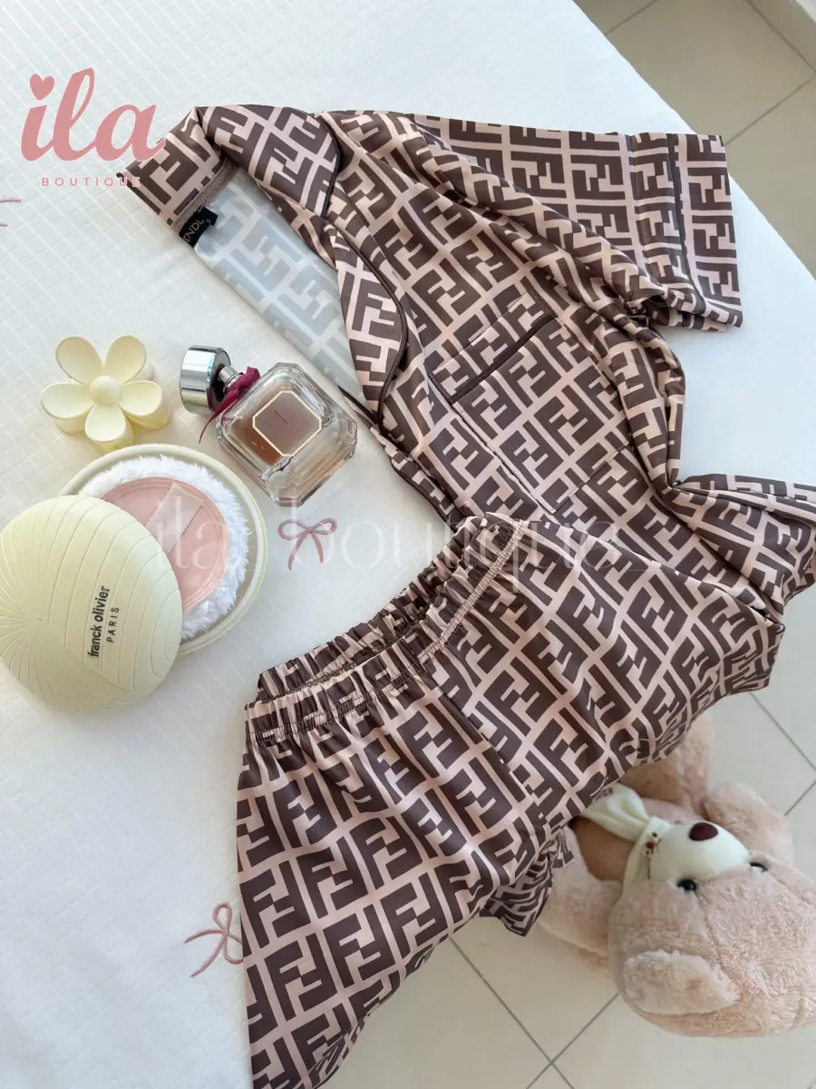 بيجاما FENDI بيج و بني فل تختيم نص كم شورت