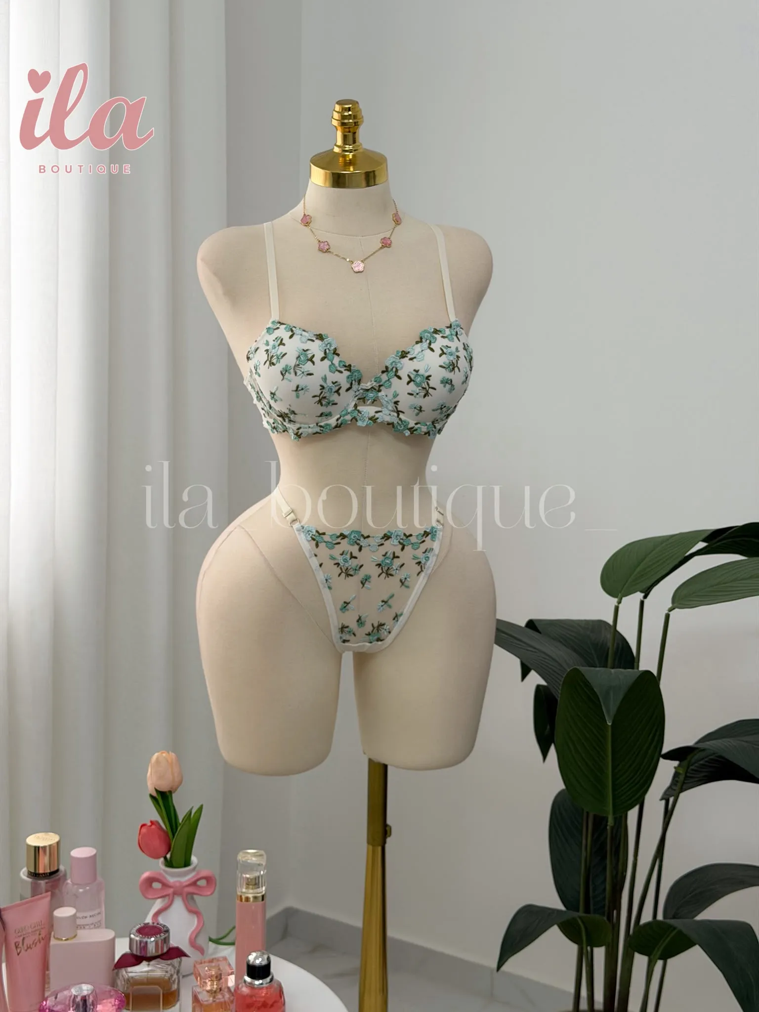 داخلي MINT BLUE بوش مورد