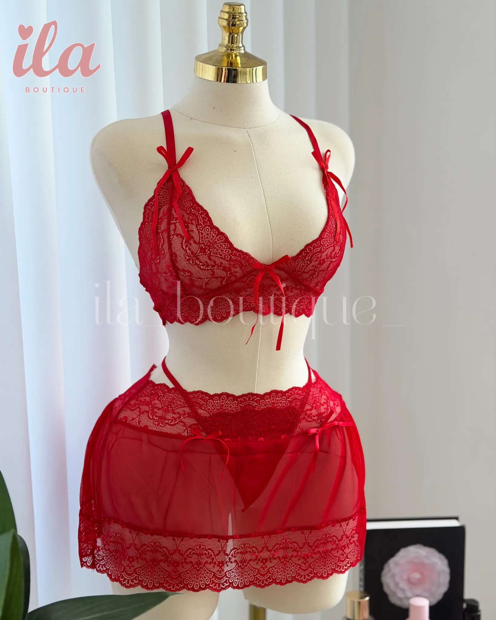لانجري 3 قطع دانتيل احمر ( SKIRT + BRA + THONG )