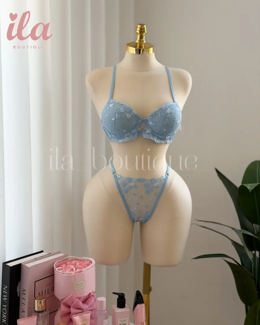 داخلي ازرق قلوب بوش