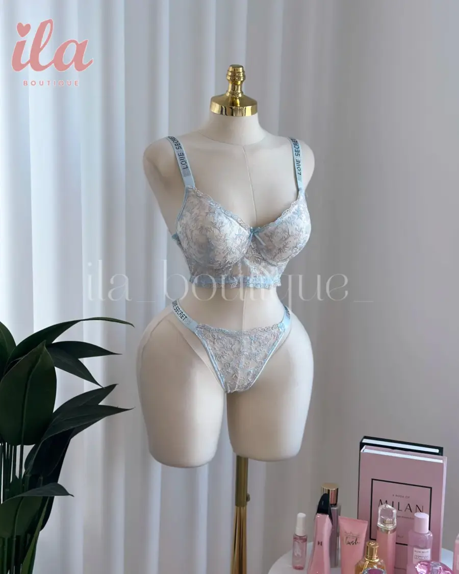 داخلي دانتيل ابيض و ازرق قطعتين