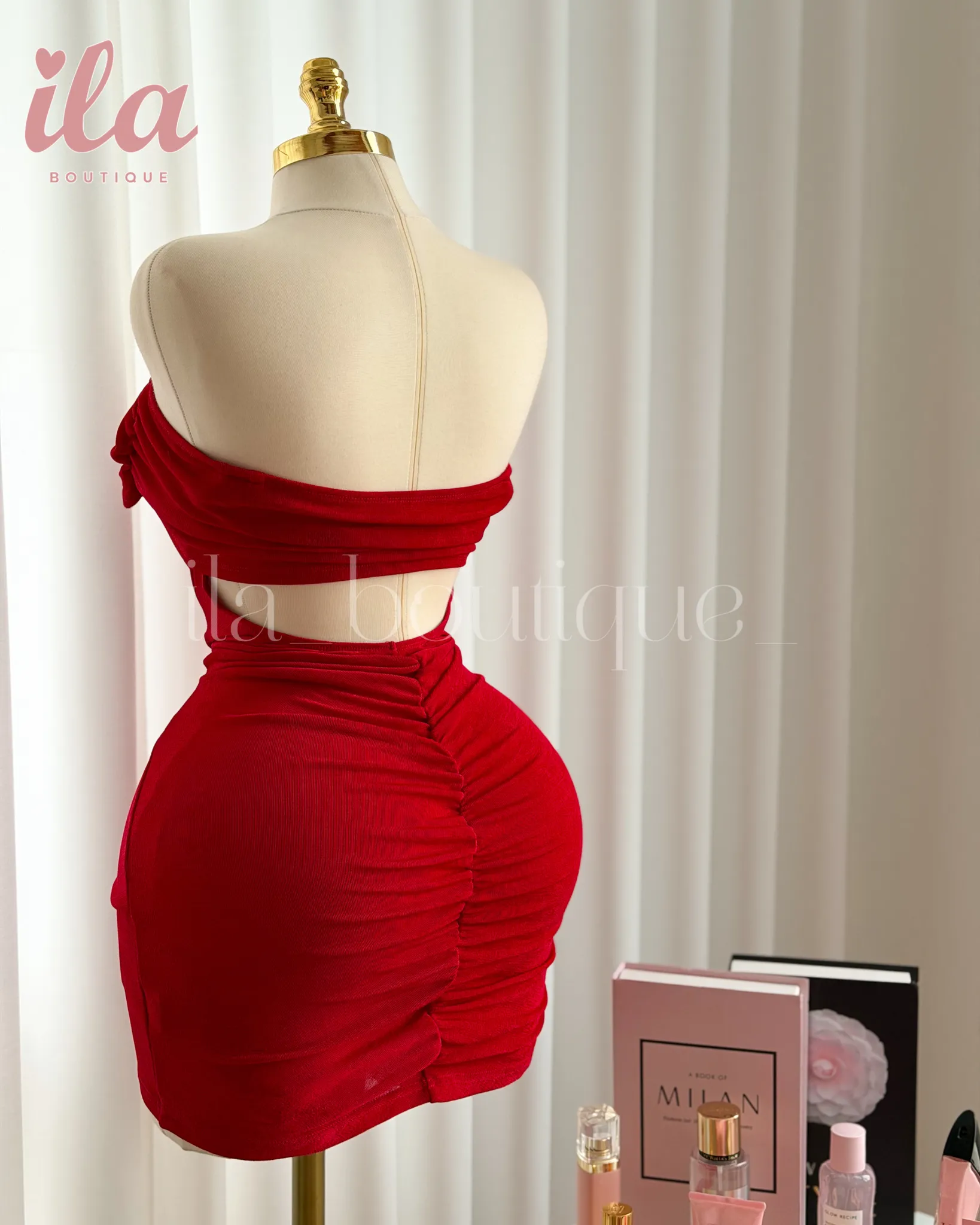 فستان احمر برسم الظهر OFF SHOULDER