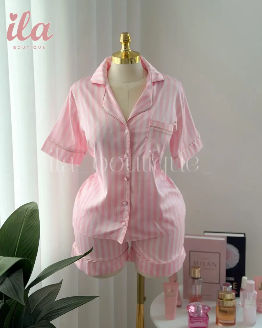 بيجاما فيكتوريا سيكرت مقلم زهري فاتح نص كم شورت