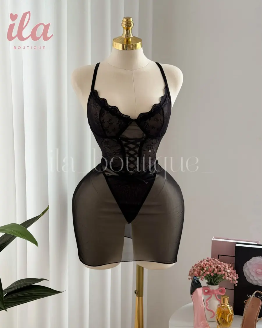 فستان اسود على قد الجسم قصة كورسيه