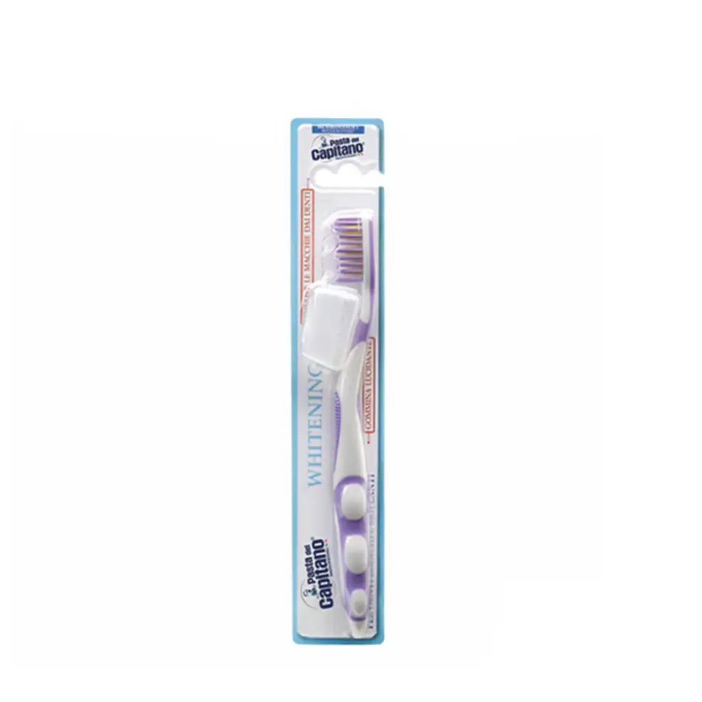 فرشاة أسنان P.D Capitano Whitening ذات شعيرات ناعمة.