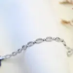 أسوارة مرصّع بأحجار صغيرة متلألئة  FJ