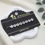 سوار فضي اللون مرصع بأحجار زركونيا مكعبة