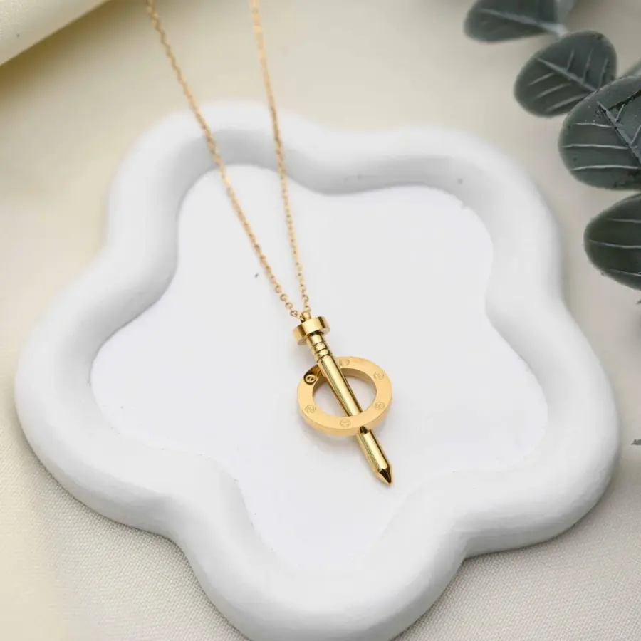 سنسال كارتير  مع مسمار