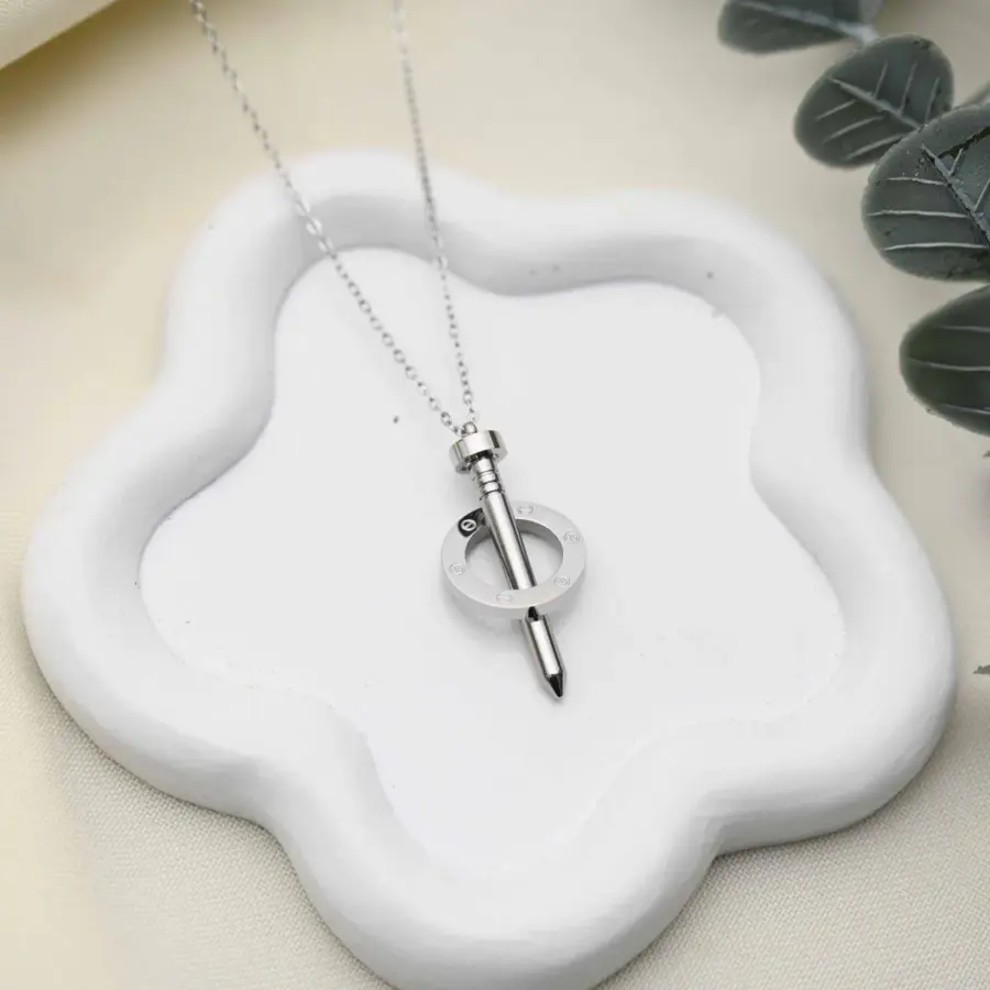 سنسال كارتير  مع مسمار