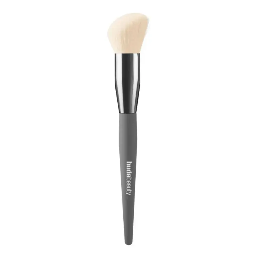 DIFFUSING CHEEK BRUSH