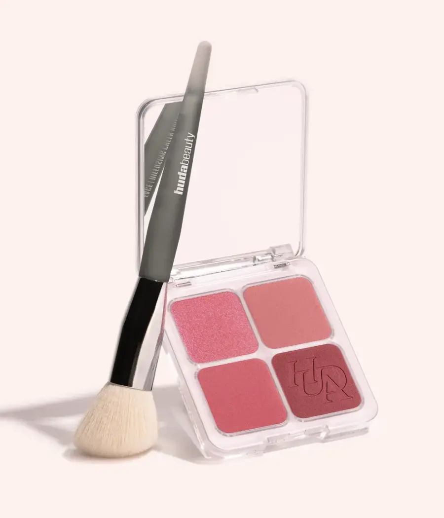 product-PDP-SECTION1-DIFFUSINGCHEEKBRUSH-TILE4.webp