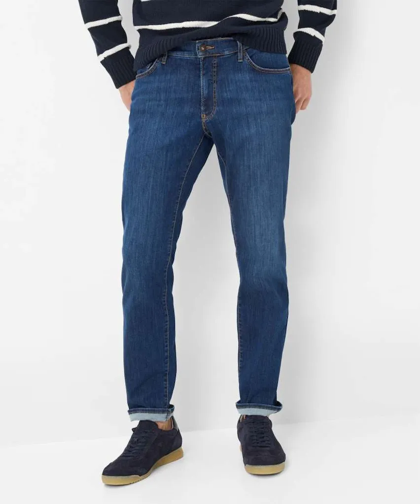 Hi-FLEXTREME: five-pocket jeans in modern fit