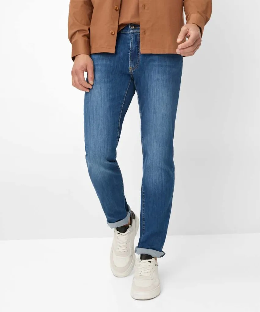 Hi-FLEXTREME: five-pocket jeans in modern fit