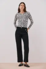 Buttons pants