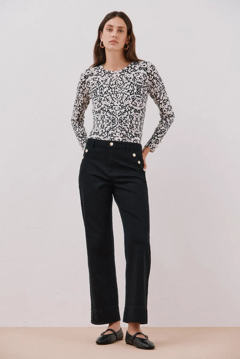 Buttons pants