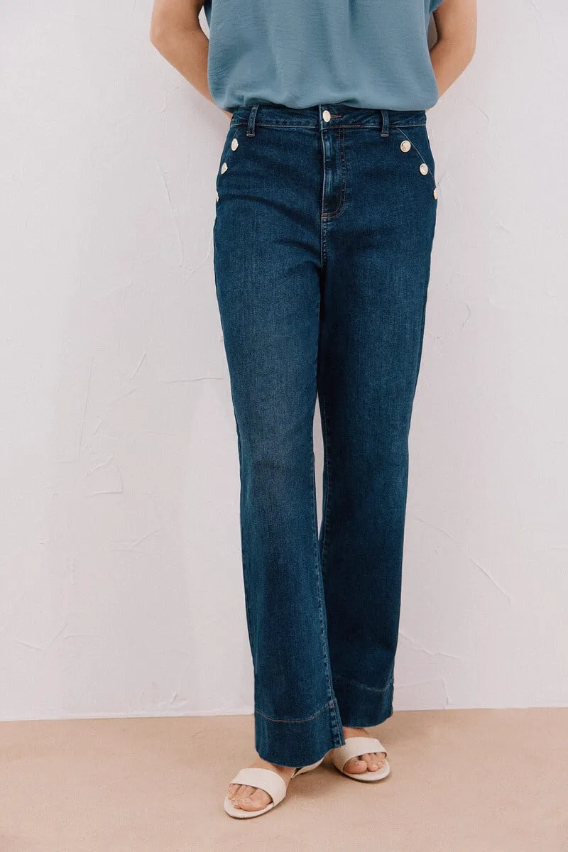 Buttons pants