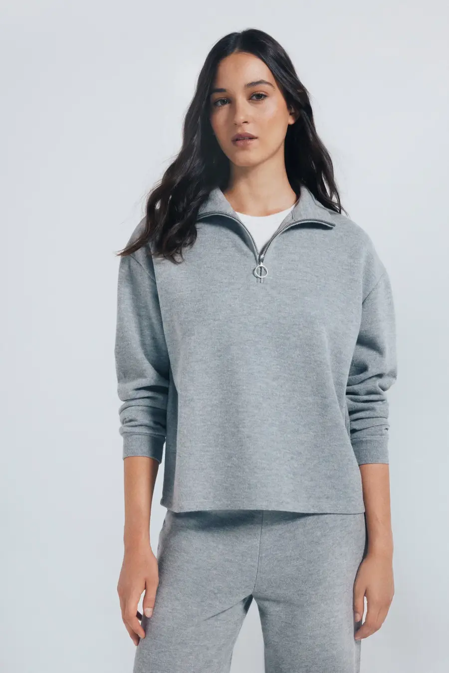 Zip-up turtleneck sweatshirt