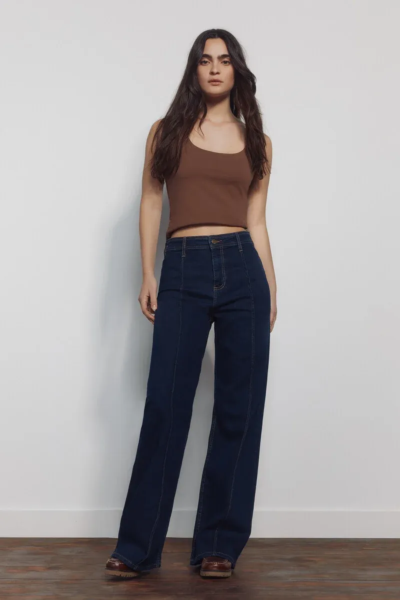 High-waisted wide-leg jeans