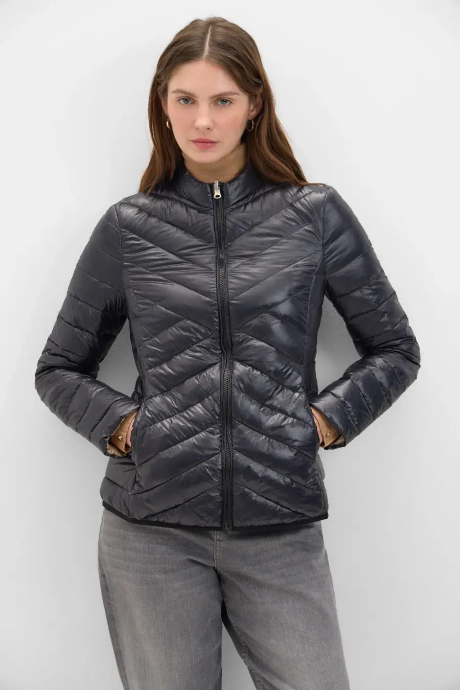 Reversible down jacket