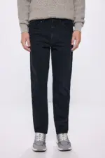 regular fit jeans