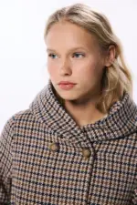 Checkered hooded coat with buttons