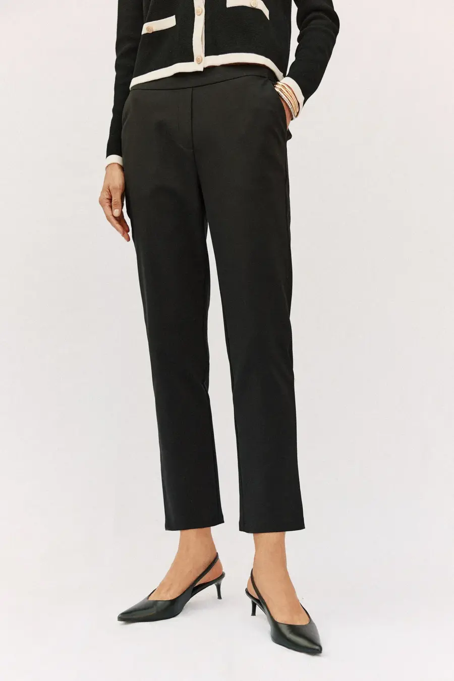 Straight trousers with elasticated back