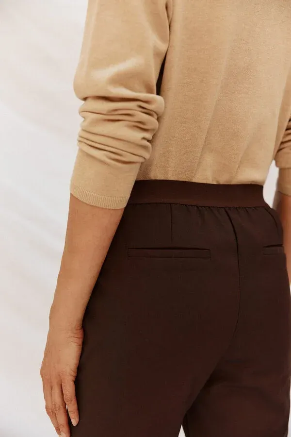 Straight trousers with elasticated back