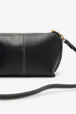 Basic crossbody bag with stitching