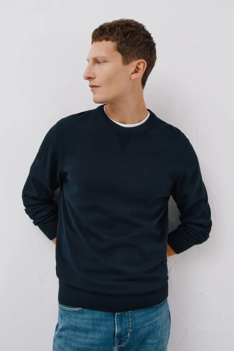 Fine knit cotton round neck sweater