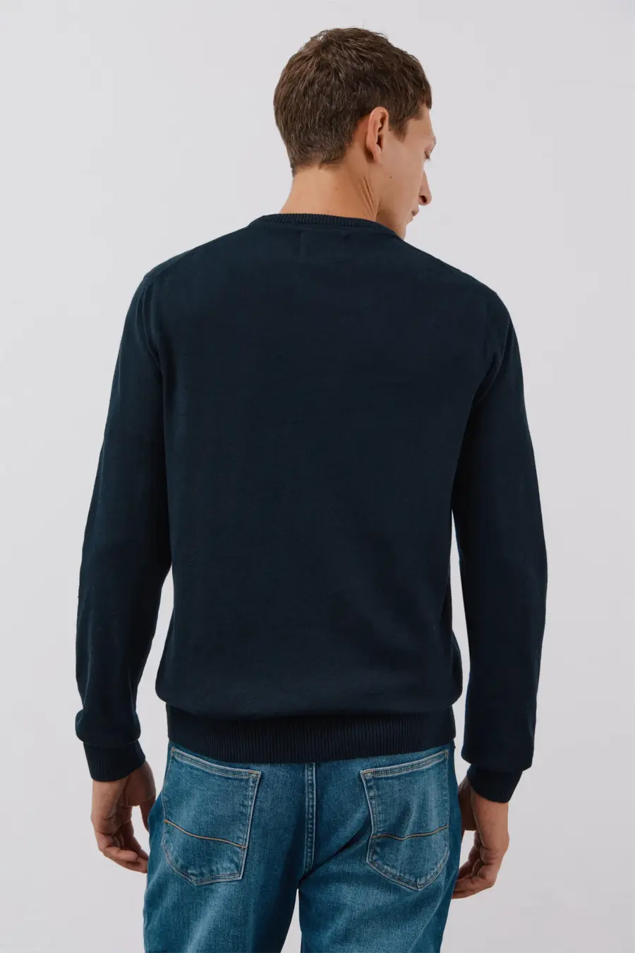 Fine knit cotton round neck sweater