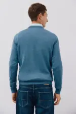 Fine knit cotton round neck sweater