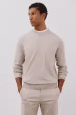 Fine knit cotton round neck sweater