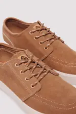 Casual leather sneaker