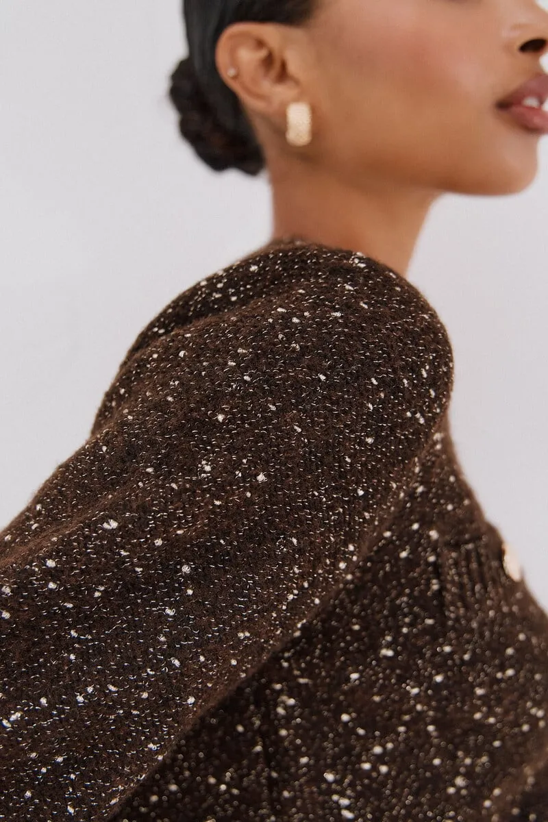 Short jacket with buttons