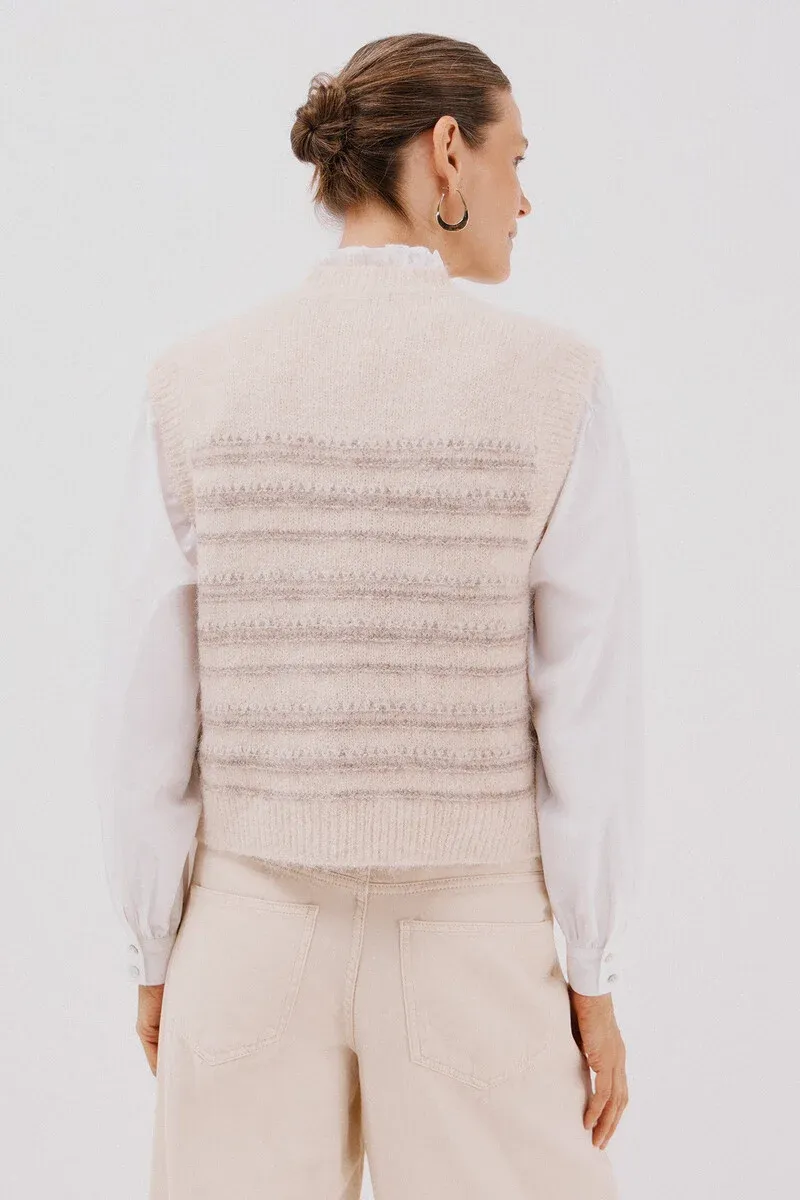 Knitted vest